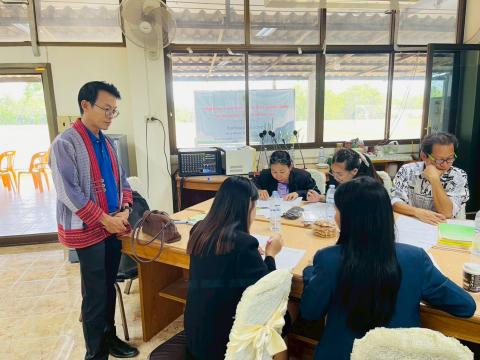 การพัฒนาหลักสูตรสถานศึกษาและหลักสูตรกลุ่มสาระการเรียนรู้ เพื่อยก